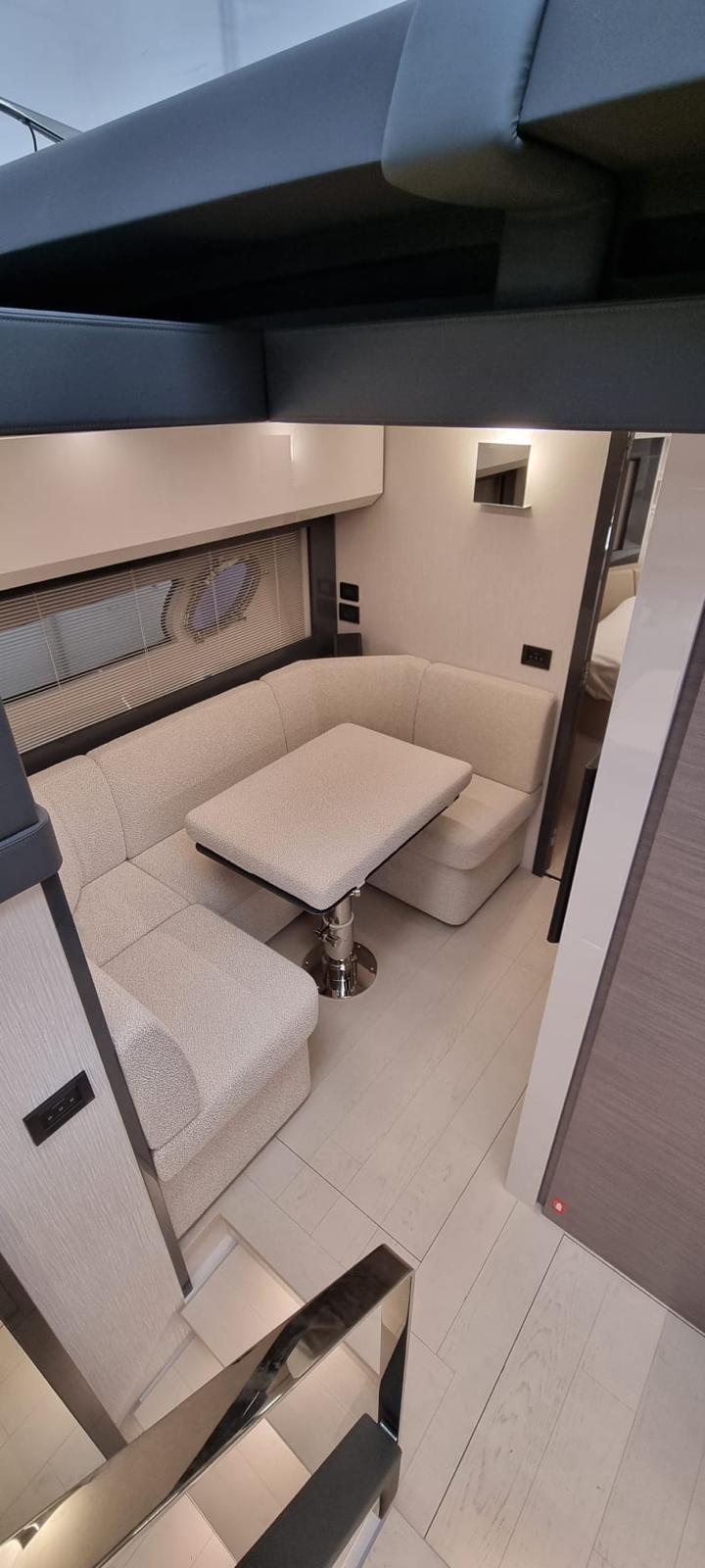 2024 PERSHING 5X 